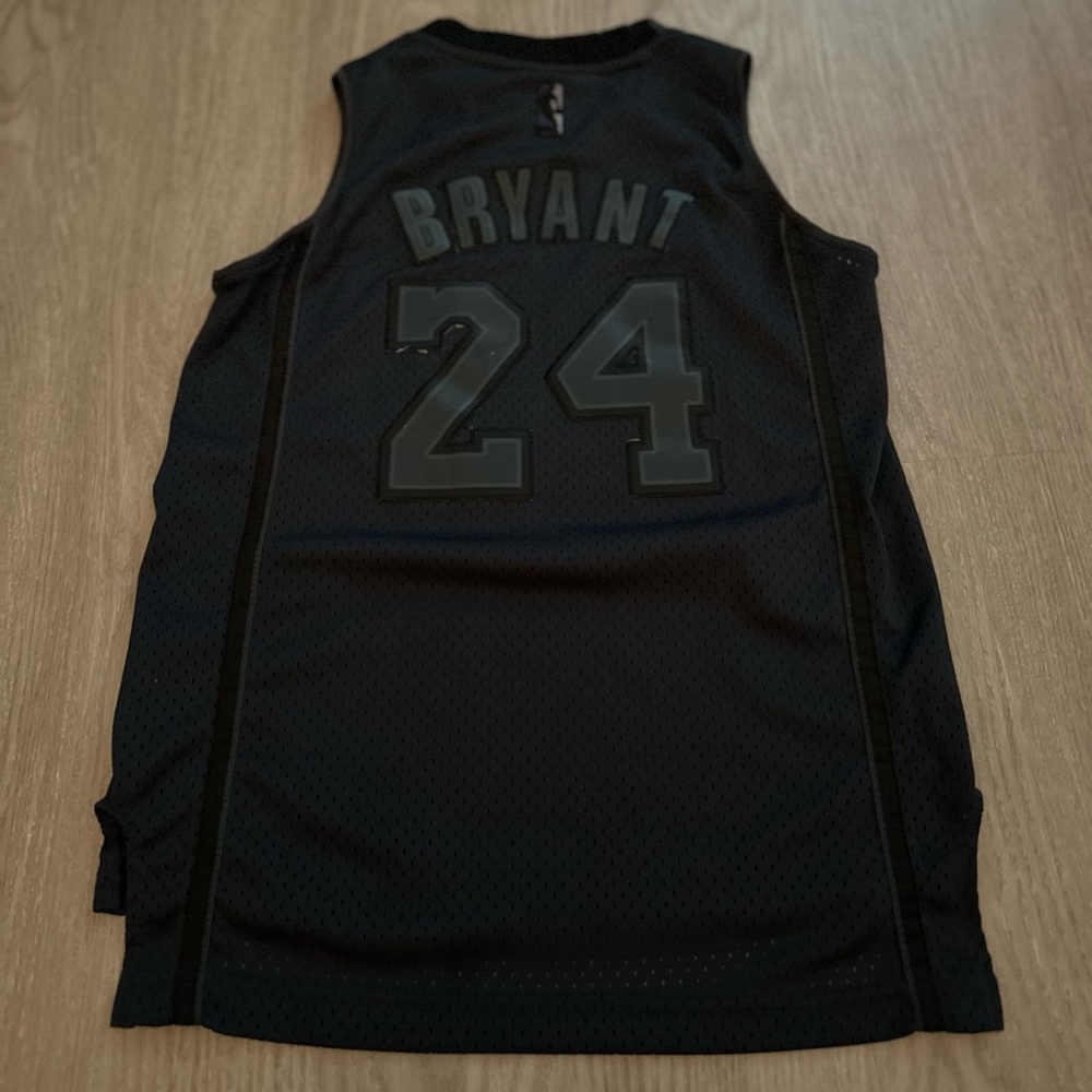 LAKERS JERSEY-KOBE BRYANT